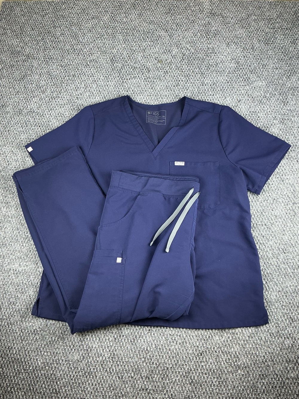 Figs Scrub Set Women's - XXL Catarina Top, XXL Kade Straight Leg Pant, Navy
